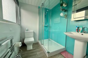 Ensuite to Bedroom 1- click for photo gallery
